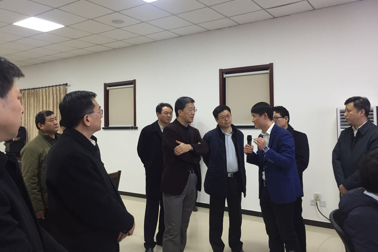 中央委员会委员、、、中国科学手艺协会党组书记怀进鹏